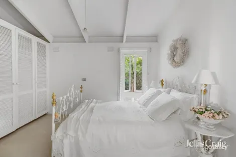 Property photo of 70 Wombat Drive Eltham VIC 3095
