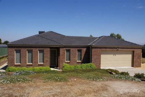 6 Lyttle Cres, Cardigan Village, VIC 3352