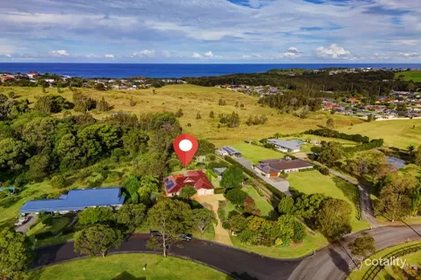 Property photo of 1 The Ridge Hallidays Point NSW 2430