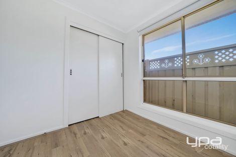 Property photo of 4 Rocklands Rise Meadow Heights VIC 3048