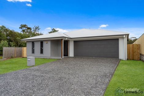 2 Flint Pl, Park Ridge, QLD 4125