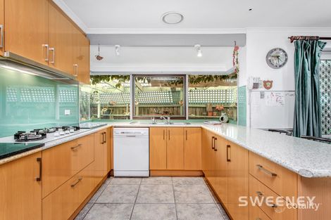 Property photo of 2 Chevy Chase Seabrook VIC 3028