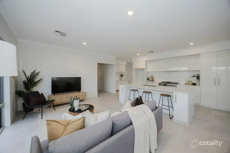 Property photo of 21 Bryde Mews Alkimos WA 6038