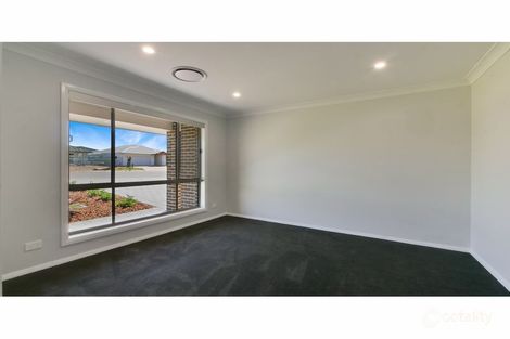 Property photo of 15 Eddy Court Dubbo NSW 2830
