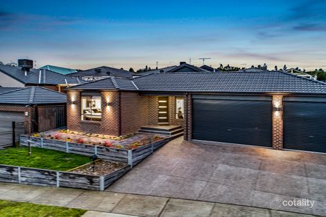 Property photo of 8 Victoria Place Pakenham VIC 3810