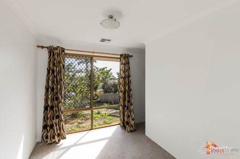 Property photo of 17 Garrett Corner Parmelia WA 6167