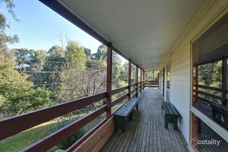 1 Waratah Way, Cockatoo, VIC 3781