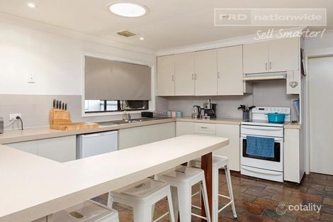 Property photo of 7 Finch Place Mount Austin NSW 2650
