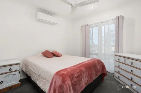 Property photo of 18 Magnolia Crescent Taree NSW 2430