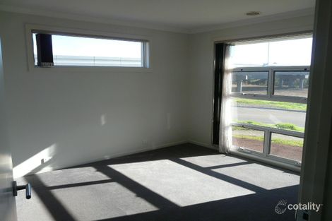Property photo of 7 Candy Walk Wyndham Vale VIC 3024