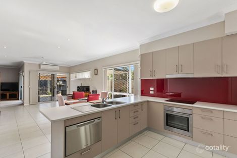 Property photo of 5 Columbus Close Urraween QLD 4655