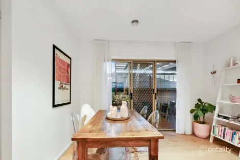 Property photo of 2/1 Warrenwood Place Langwarrin VIC 3910