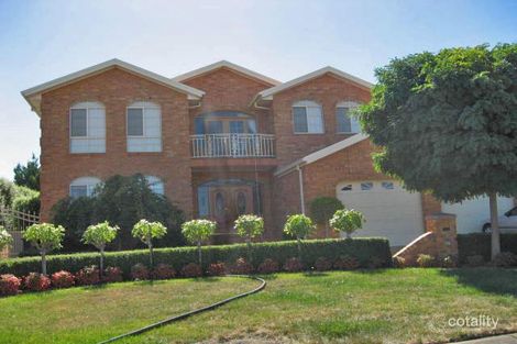 5 Blaxland Pl, Taylors Lakes, VIC 3038