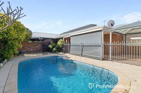4 Welby Cres, High Wycombe, WA 6057