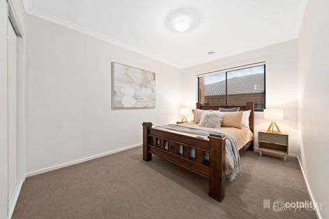 Property photo of 11 Cliveden Drive Officer VIC 3809