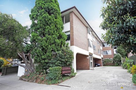 2/6 Byron St, Elwood, VIC 3184