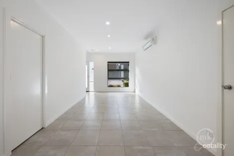 Property photo of 23 Tata Way Doreen VIC 3754