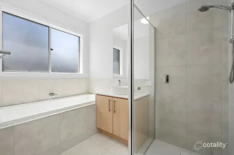 Property photo of 18 Hedgerow Circuit Corio VIC 3214