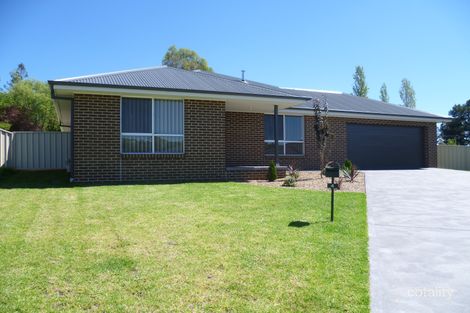 Property photo of 4 Burrows Court Orange NSW 2800