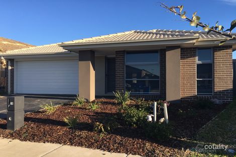 Property photo of 18 Genevieve Circuit Cranbourne East VIC 3977