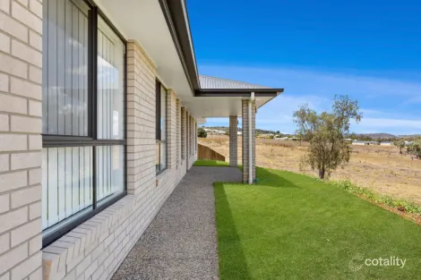 7 Cowarie Pl, Gowrie Junction, QLD 4352
