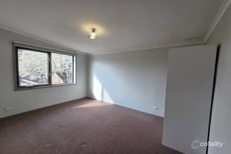 Property photo of 16 Bangalay Street Karabar NSW 2620