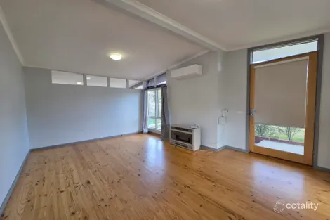 Property photo of 16 Bangalay Street Karabar NSW 2620