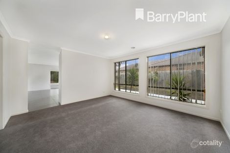 Property photo of 100 Melissa Way Pakenham VIC 3810