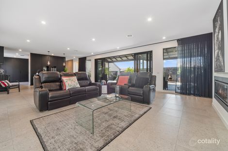 Property photo of 31 Nessie Balfour Terrace Somerville VIC 3912