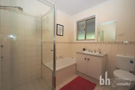 Property photo of 2/13 Gabb Court Nairne SA 5252
