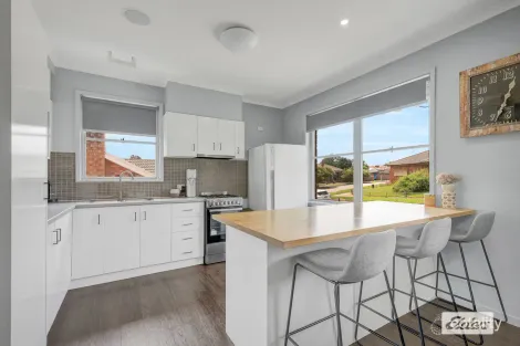 Property photo of 13 Hereford Street Wodonga VIC 3690