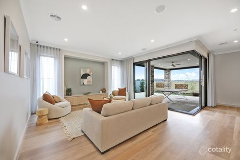 Property photo of 10 Tussock Way Officer VIC 3809