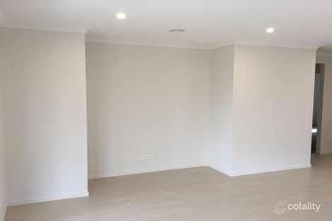 Property photo of 93 Lineham Drive Cranbourne East VIC 3977