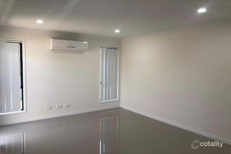 Property photo of 2/9 Ward Street Flinders View QLD 4305