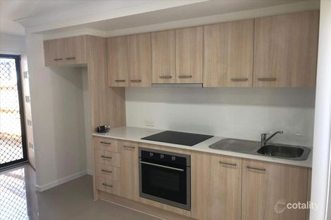 Property photo of 2/9 Ward Street Flinders View QLD 4305