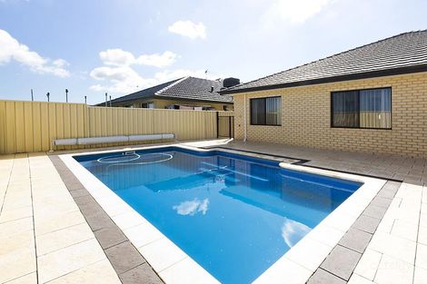 Property photo of 107 Sundowner Meander Banksia Grove WA 6031