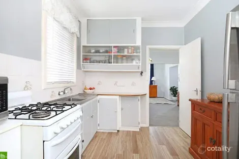 Property photo of 37 London Street Berkeley NSW 2506