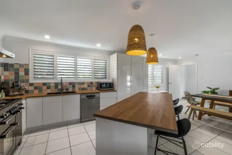 Property photo of 3 Balemo Street Battery Hill QLD 4551