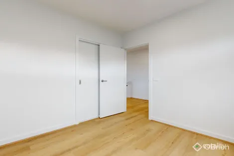 Property photo of 1D Chateau Avenue Narre Warren VIC 3805