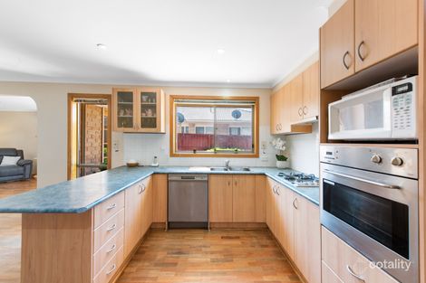 Property photo of 13 Alexander Close Delahey VIC 3037