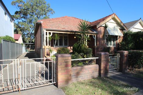 1 Percy St, Hamilton, NSW 2303