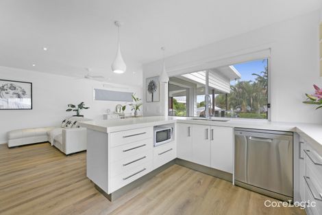 Property photo of 28 Chainey Avenue Miami QLD 4220