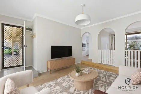 Property photo of 2/21 Copperwaite Road Kardinya WA 6163