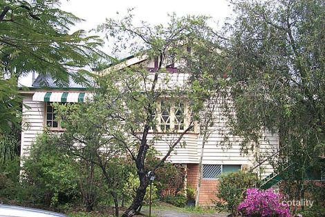 32 Soden St, Yeerongpilly, QLD 4105