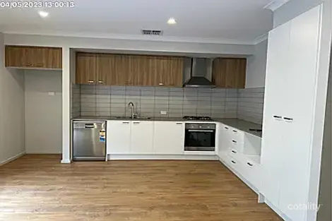 Property photo of 11 Hedgeley Avenue Deanside VIC 3336