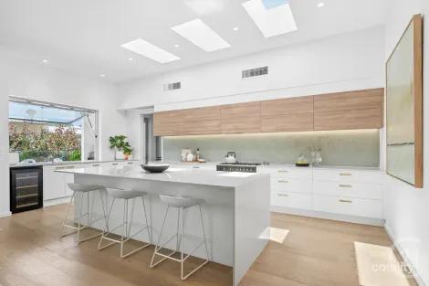 Property photo of 4 Weyba Park Drive Noosa Heads QLD 4567