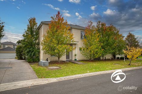 Property photo of 2/11 Howqua Place Pakenham VIC 3810