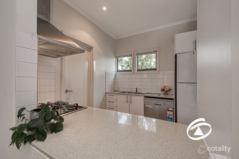 Property photo of 2/11 Howqua Place Pakenham VIC 3810