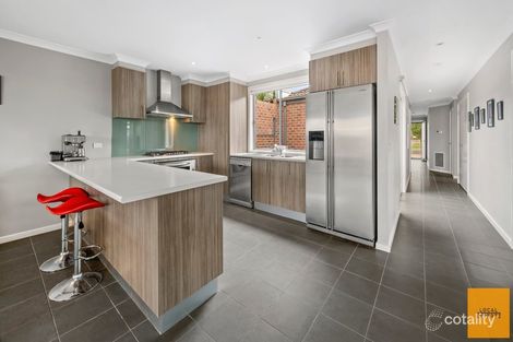 Property photo of 1/21 Ranfurlie Circuit Melton West VIC 3337