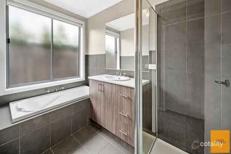 Property photo of 1/21 Ranfurlie Circuit Melton West VIC 3337